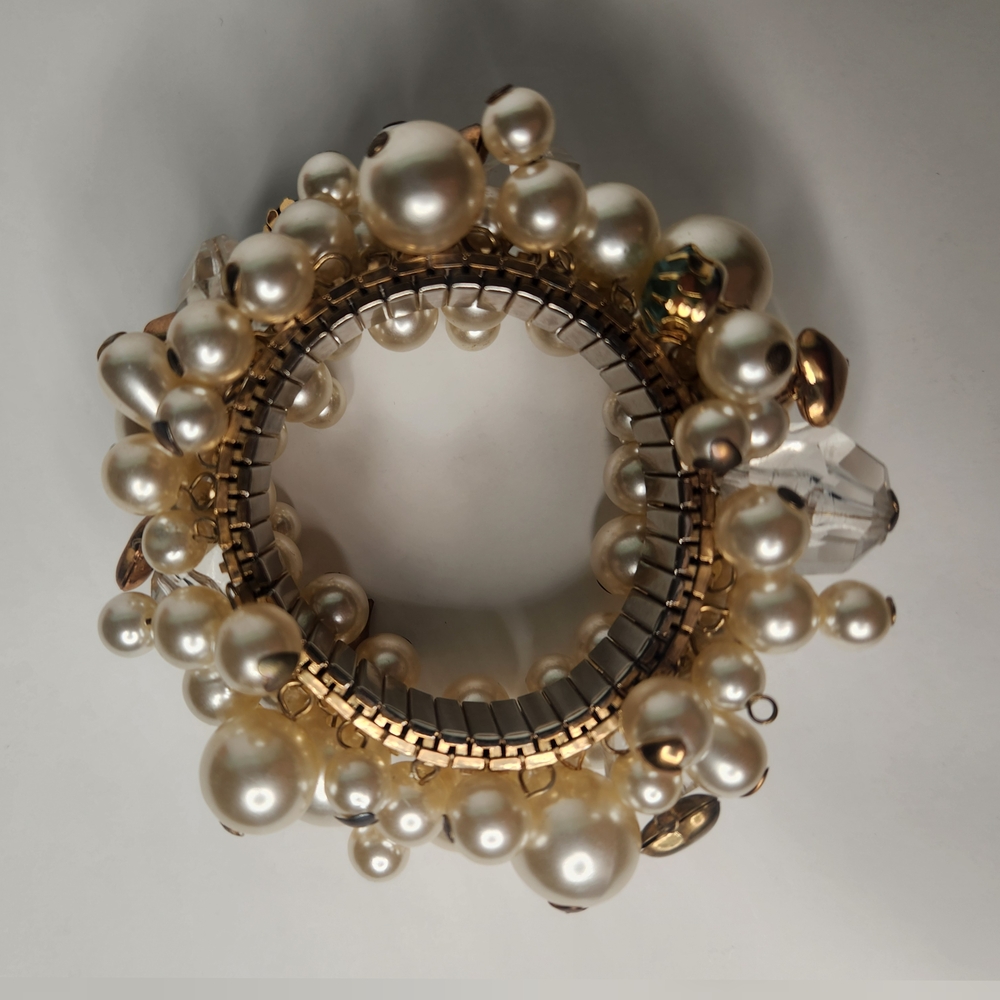 VINTAGE Chunky Pearl Rhinestone Ball Stretch Wedding Cocktail Holiday Bracelet